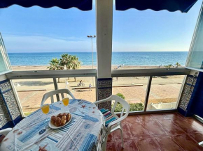Apartamento en Rincón de la Victoria Primera linea de Playa